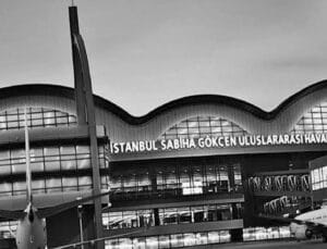 Sabiha Gökçen Havalimanı CEO’su Alp Er Tunga Ersoy’dan ‘sitemli’ istifa: Kimse kimseyi sevmek zorunda değil