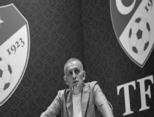TFF Başkanı Hacıosmanoğlu Türk futbolundaki paralel yapıyı açıkladı: ‘Hakemlere üye olmadan maç vermiyorlar’