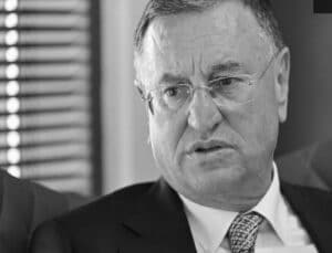 Lütfü Savaş CHP’den ihraç edildi