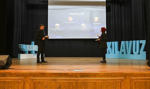 Büyükşehir Belediyesi Genel Sekreteri Dr. Hayri Baraçlı gençlerle buluştu:  Gençlik ‘Sosyal İnovasyon’ ile geleceği şekillendirecek
