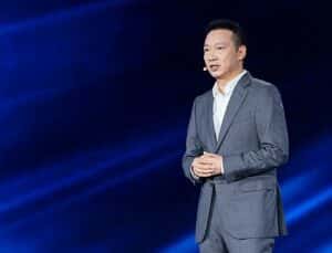 HONOR, Çin’de Dünyanın İlk Kendini Geliştiren Yapay Zekâ Ajanı İşletim Sistemi MagicOS 10’u Tanıttı