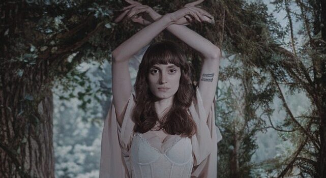 Leliel’den içsel bir yüzleşme: ‘Söz Gelimi’ (Synthetic Stars) yayında!